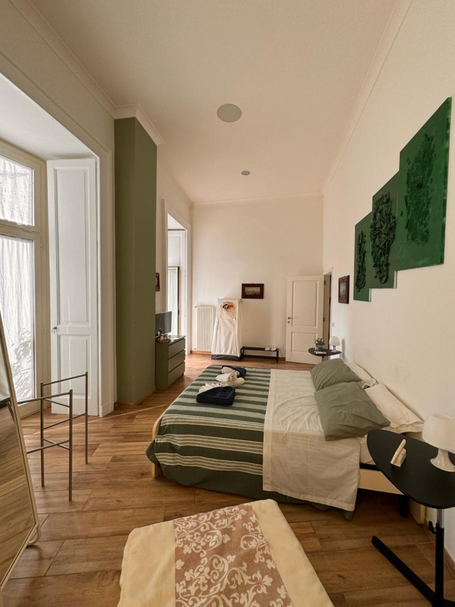 Lo Specchio Dei Papiri Bed & Breakfast Napoli Exterior foto