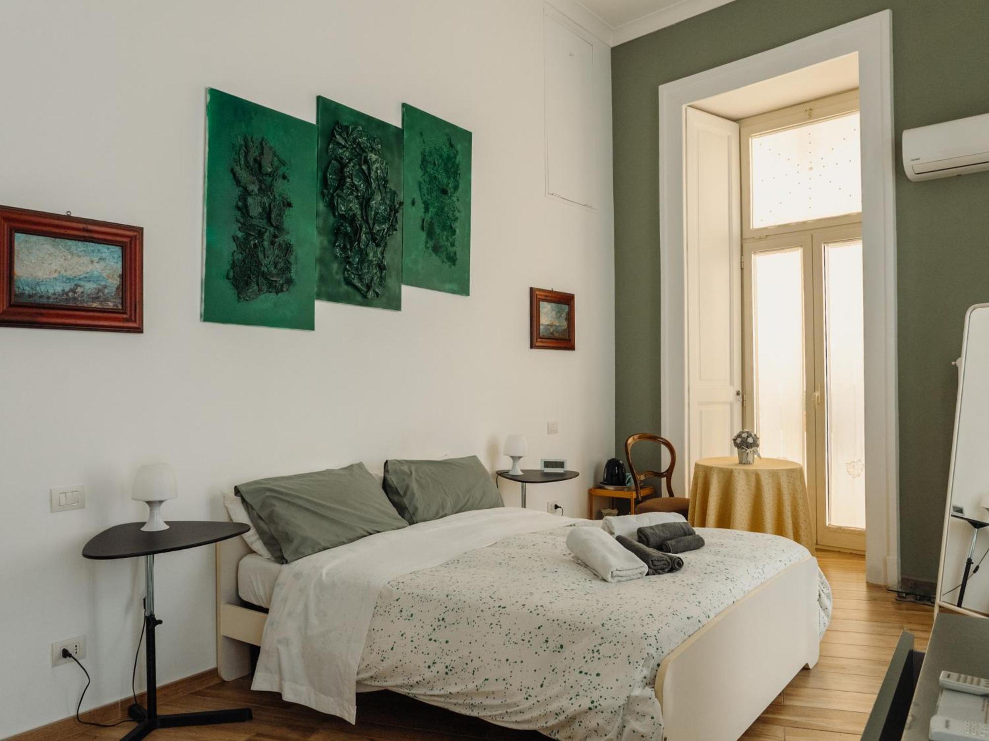 Lo Specchio Dei Papiri Bed & Breakfast Napoli Exterior foto