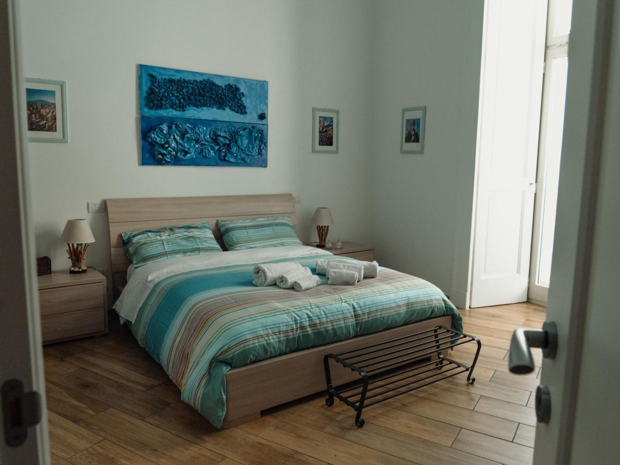 Lo Specchio Dei Papiri Bed & Breakfast Napoli Exterior foto